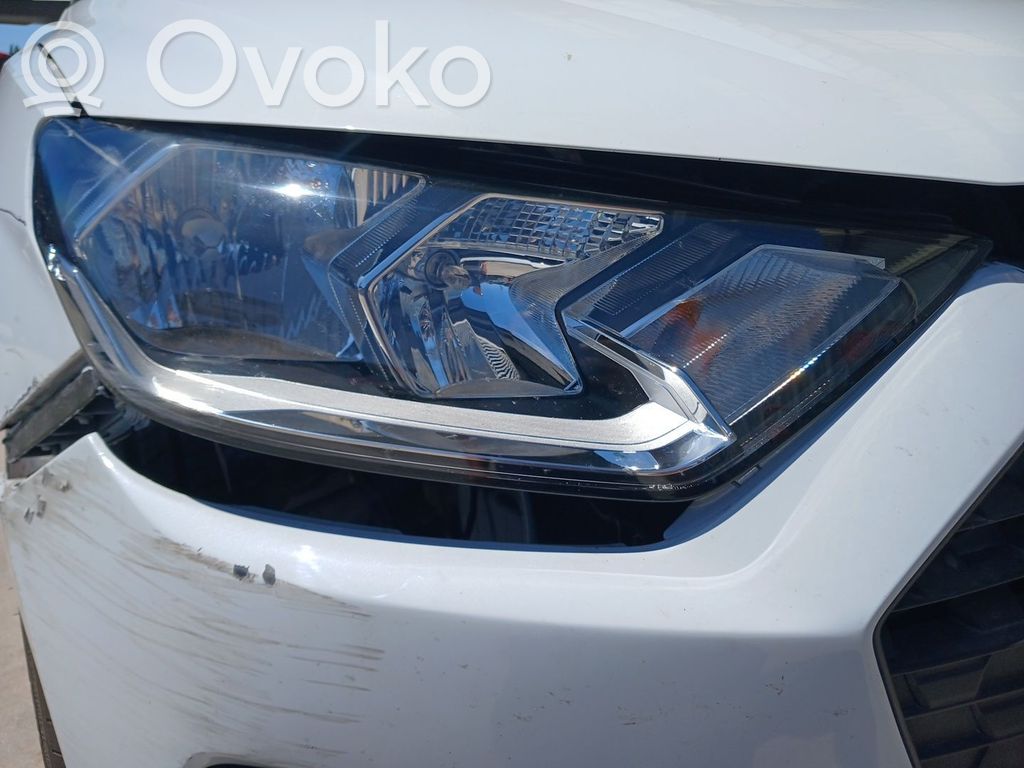 Audi A1 Headlight/headlamp 