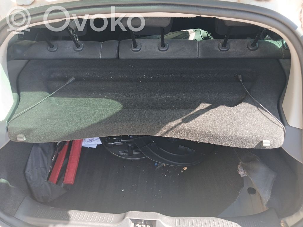 Renault Clio IV Hattuhylly 
