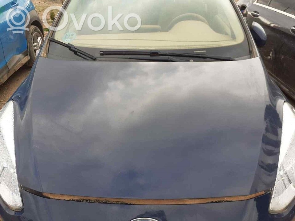 Ford Fiesta Capotă motor 