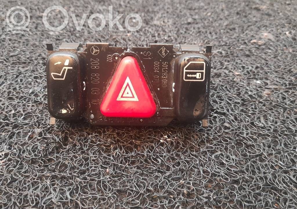 Mercedes-Benz E W210 Interruttore luci di emergenza 