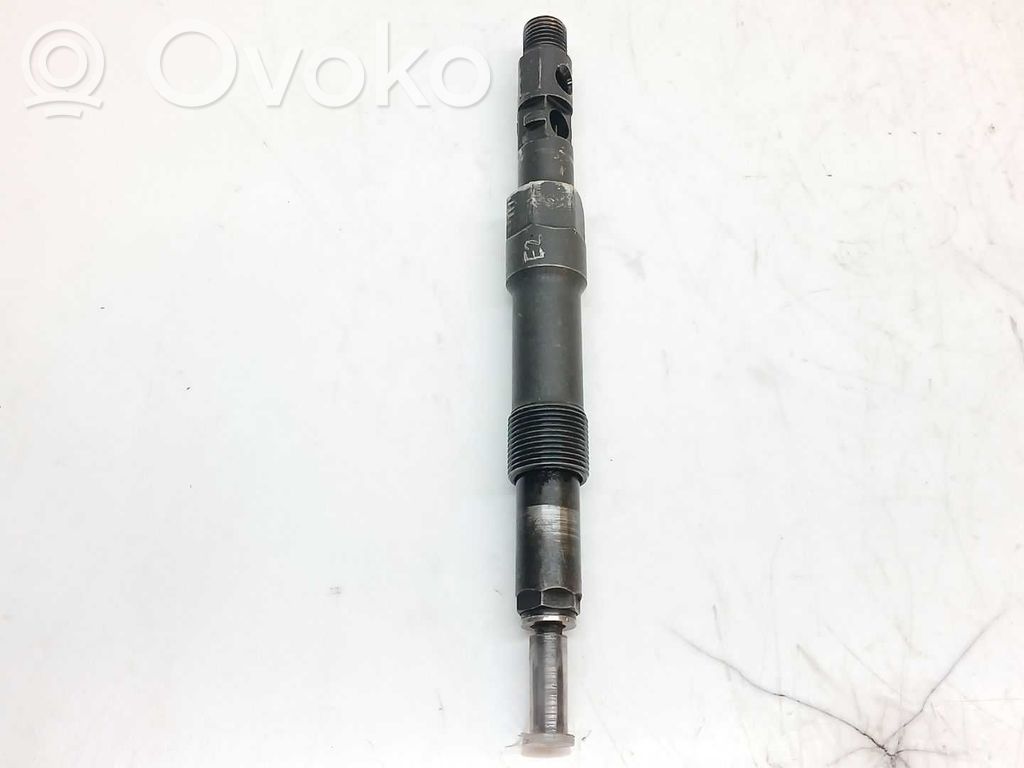 Ford Mondeo Mk III Polttoainesuutin 