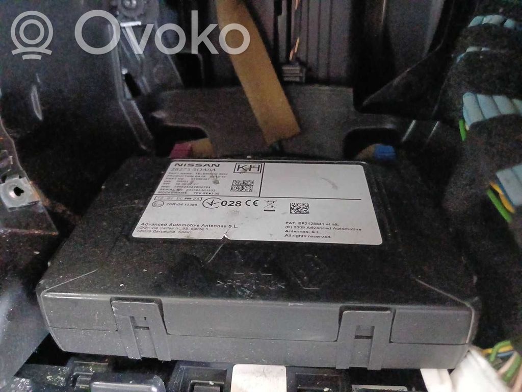 Infiniti QX30 Unité de commande / module de verrouillage centralisé porte