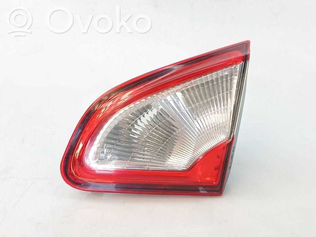 Nissan Qashqai Takaluukun takavalot
