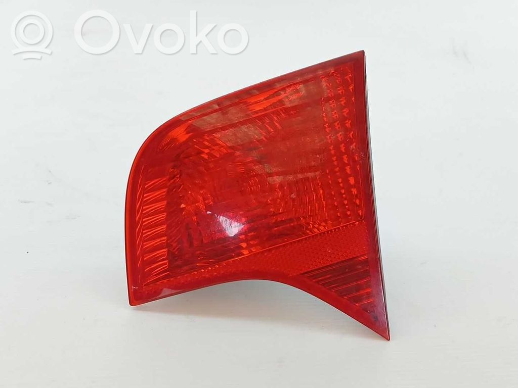 Audi A4 Allroad Lampy tylnej klapy bagażnika 
