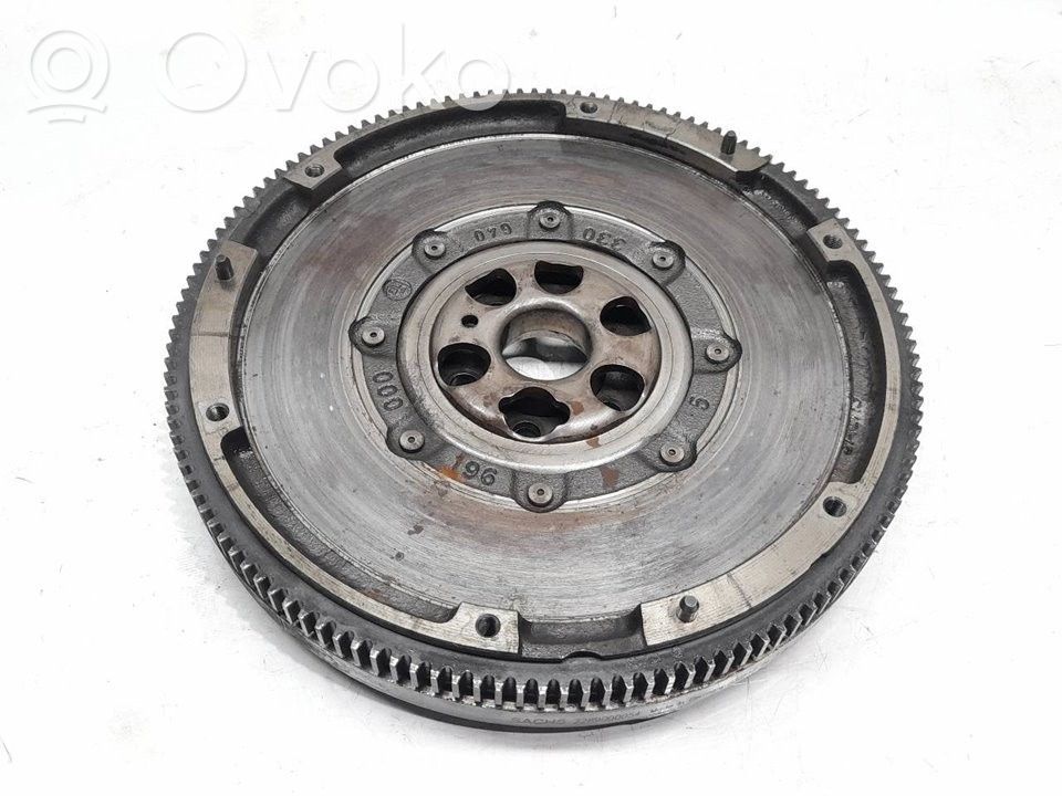 Volante motor   2289000054,330G40