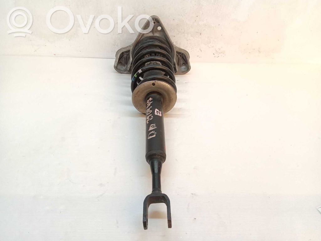 Audi A4 S4 B6 8E 8H Etuiskunvaimennin kierrejousella 