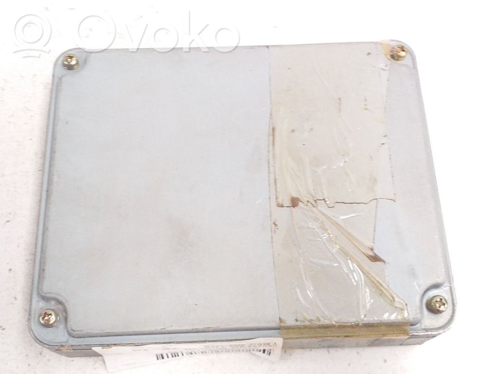Unidad de control/módulo del motor   8966142730