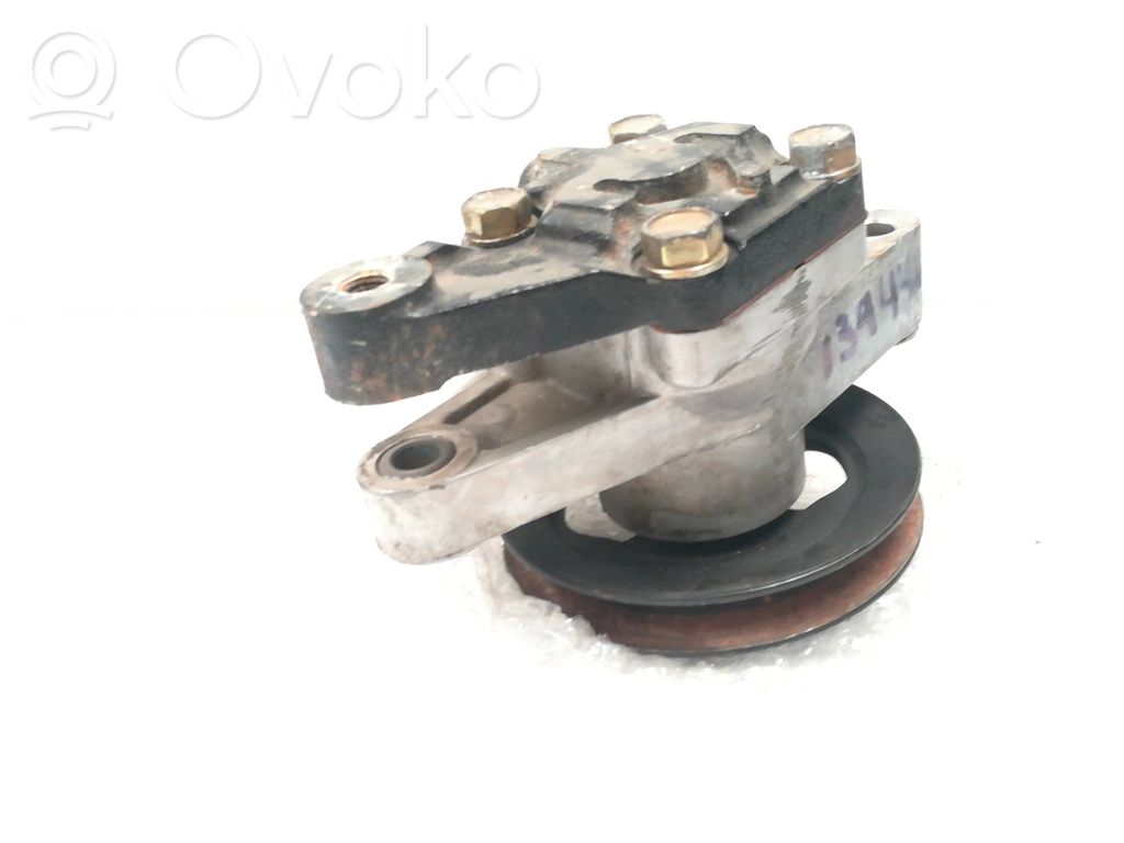 Ohjaustehostimen pumppu   5711029101