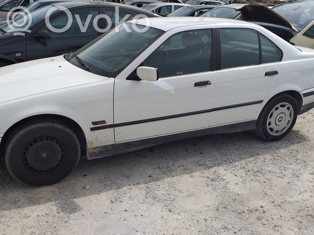 BMW 3 E36 Ușă spate 