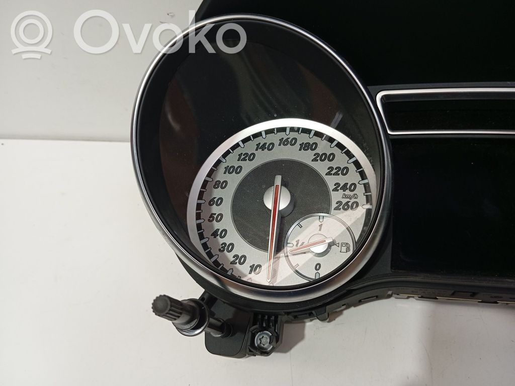 Mercedes-Benz GLA W156 X156 Tachimetro (quadro strumenti)
