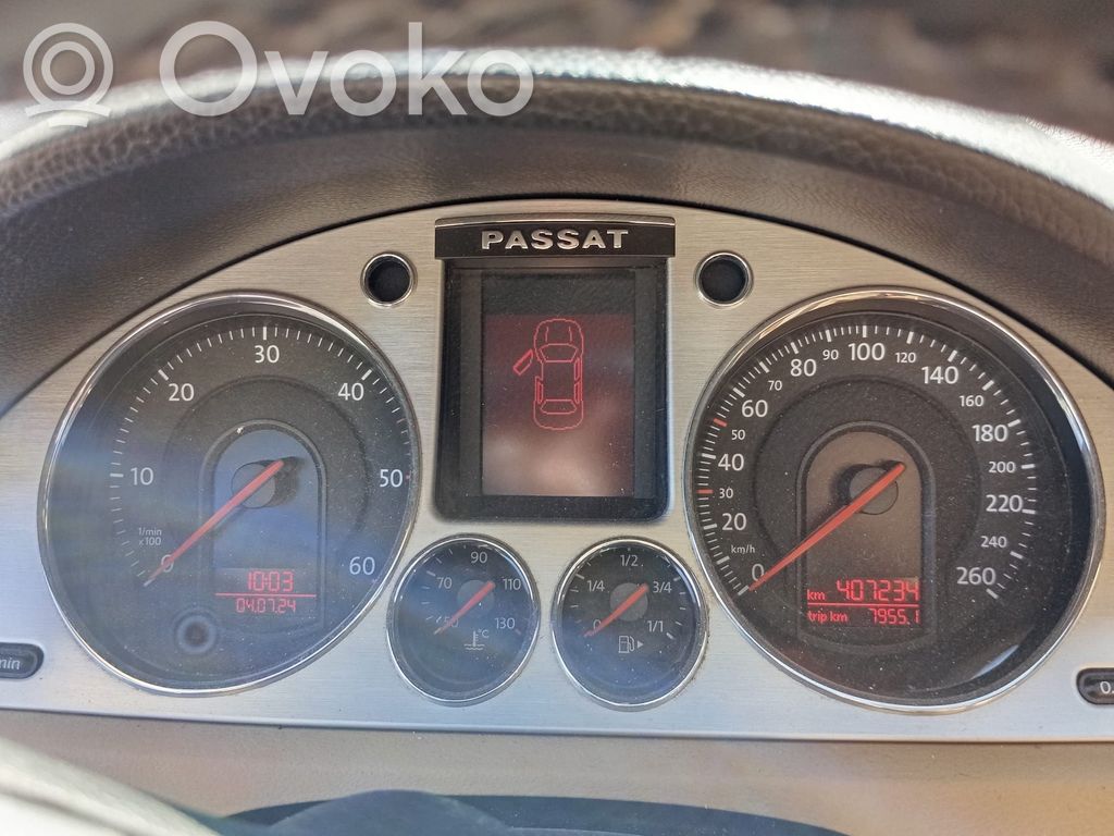 Volkswagen PASSAT B6 Tachimetro (quadro strumenti)