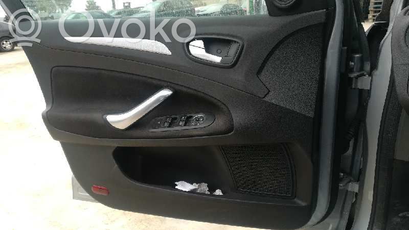 Ford Mondeo MK IV Macara ușă față cu motor 
