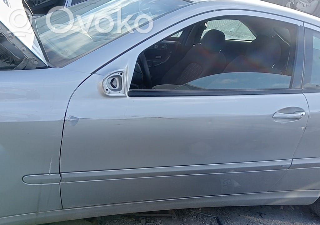 Mercedes-Benz C W203 Ușă față