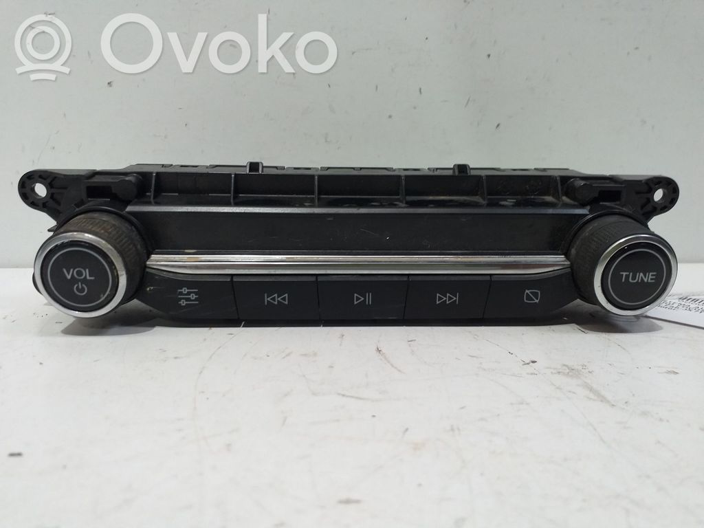 Panel / Radioodtwarzacz CD/DVD/GPS   JX7T18K811AB