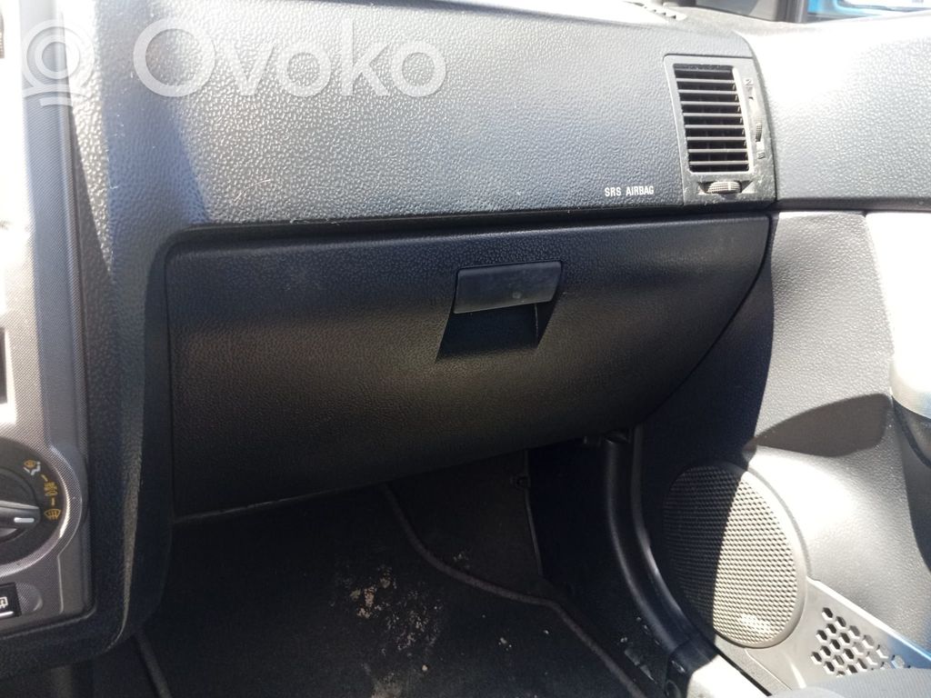 Hyundai Getz Cutie mănuși 
