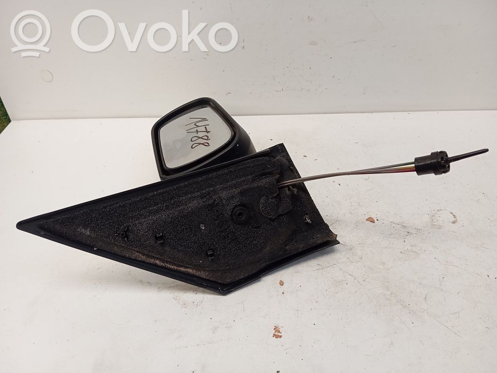 Ford Fusion Specchietto retrovisore elettrico portiera anteriore 