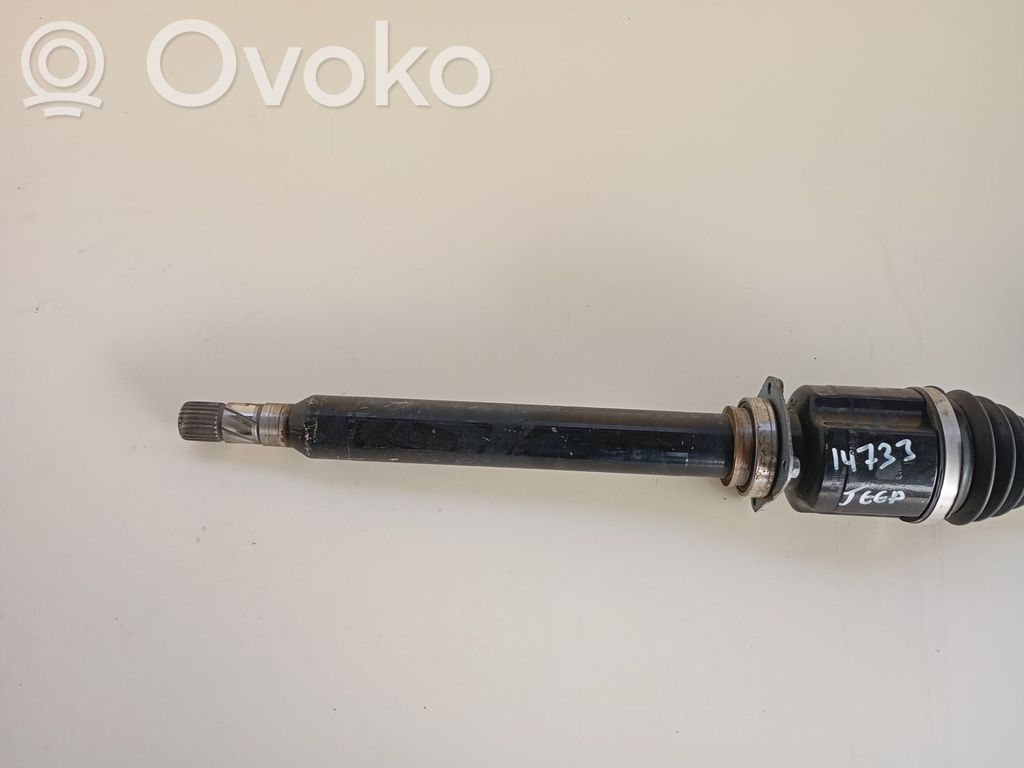 Etuvetoakseli   EBJ100MBP498A