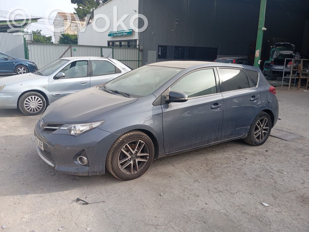 Toyota Auris E180 Macara geam spate manuală