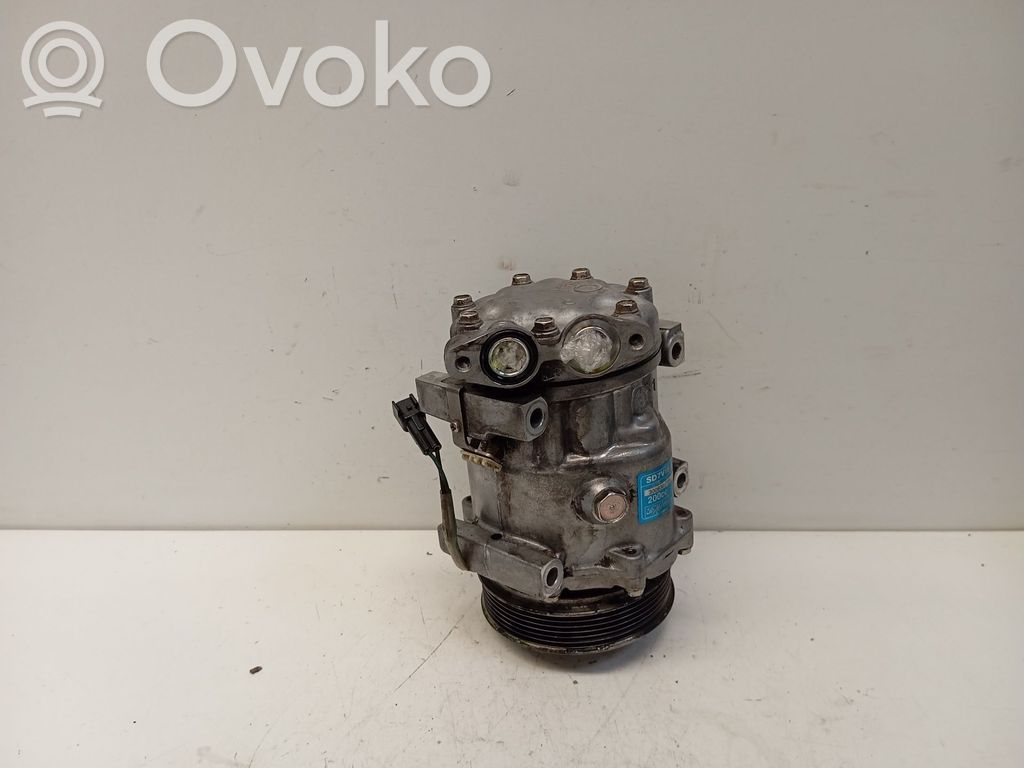 Ilmastointilaitteen kompressorin pumppu (A/C)   3M5H19D629TA