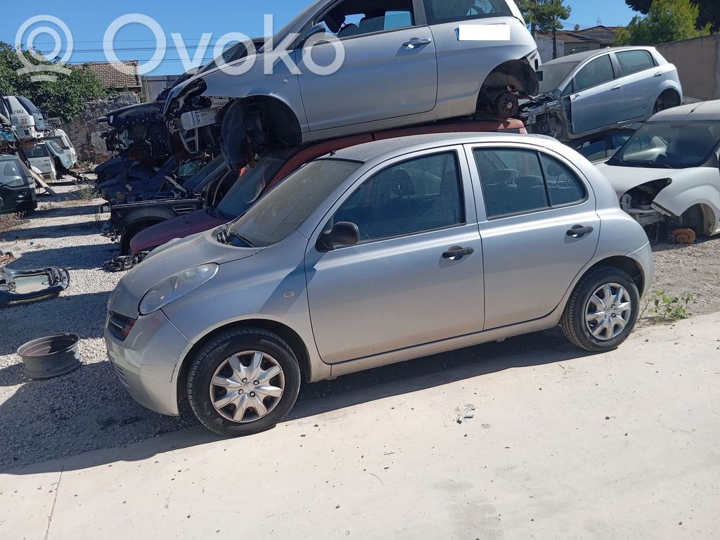 Nissan Micra Alzacristalli manuale della portiera posteriore