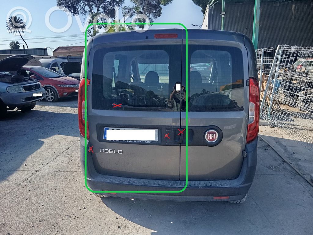 Fiat Doblo Porte battante arrière