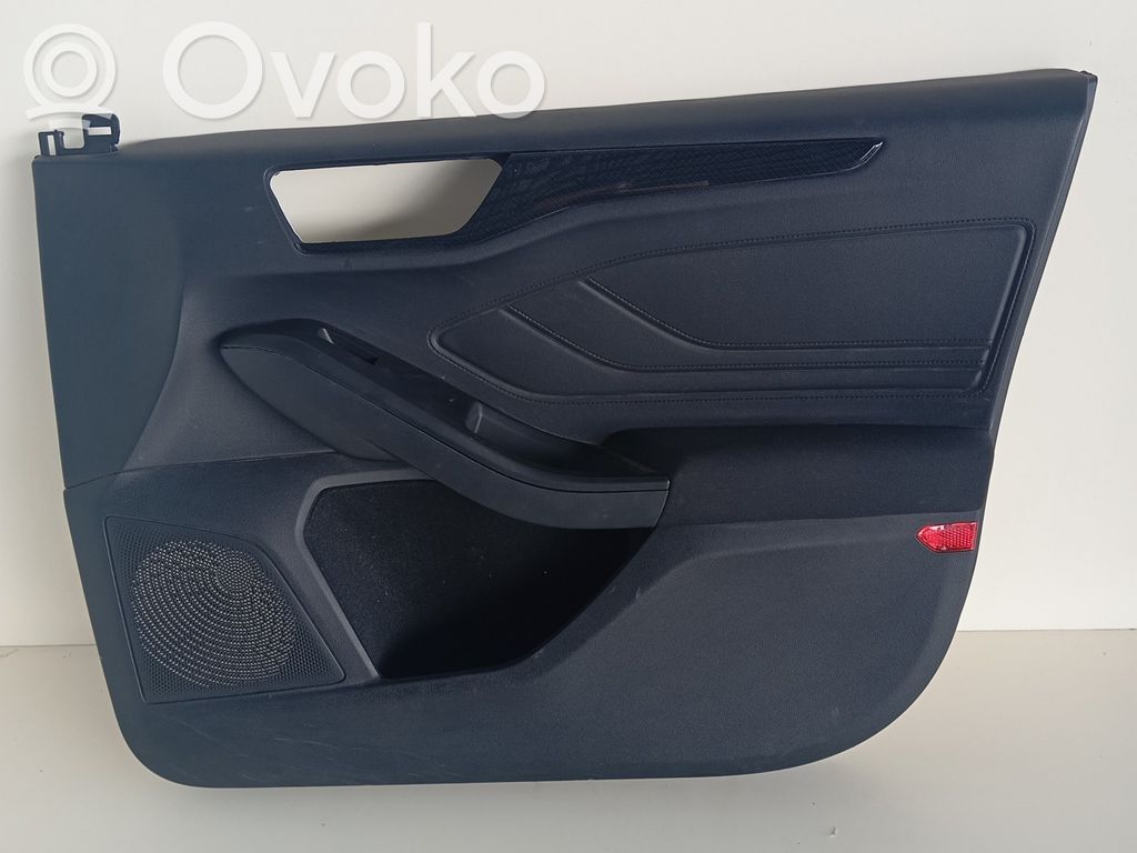 Ford Focus Revestimiento de puerta delantera