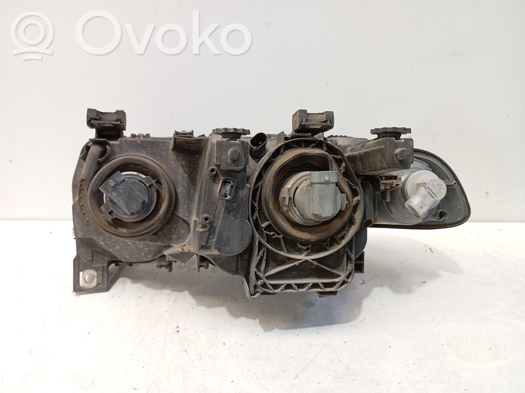 BMW 3 E46 Faro/fanale