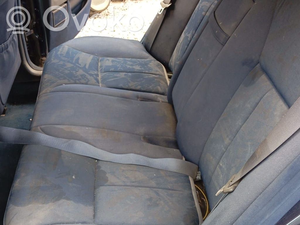 Mercedes-Benz E W210 Sedile posteriore 
