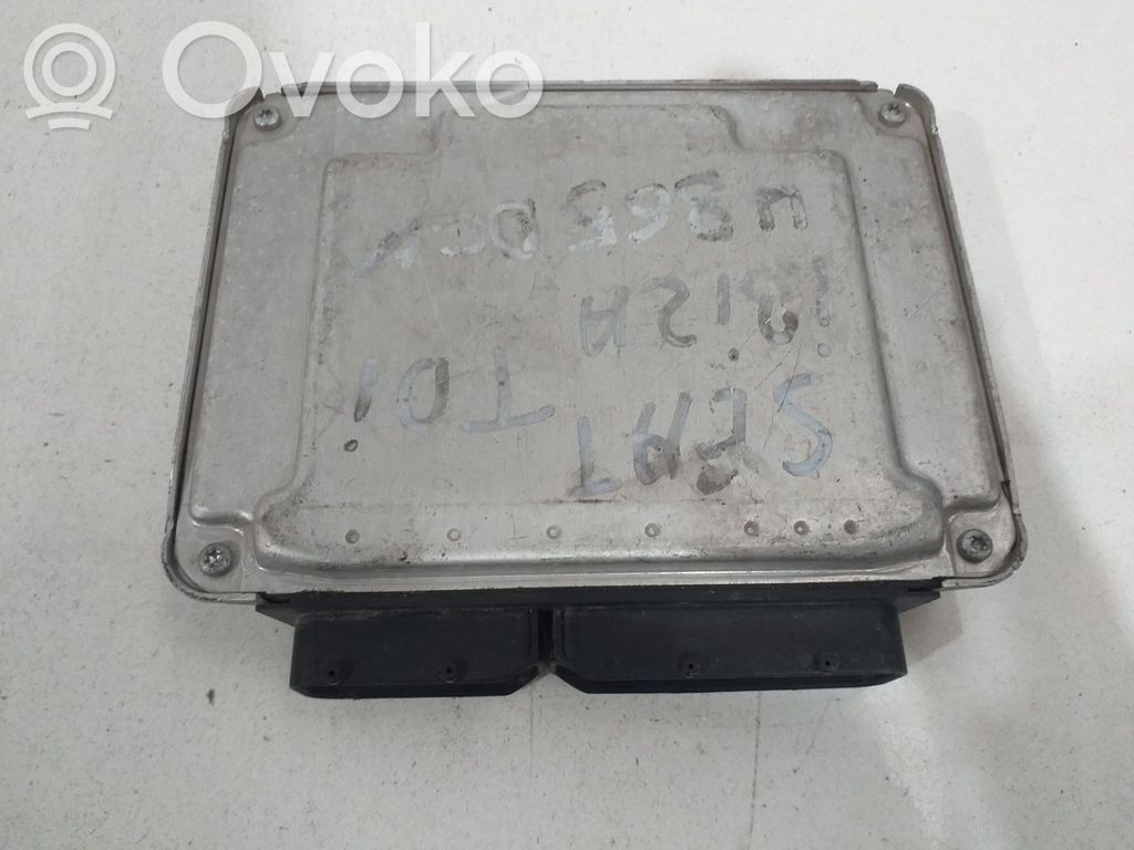 Unidad de control/módulo del motor   038906019NE
