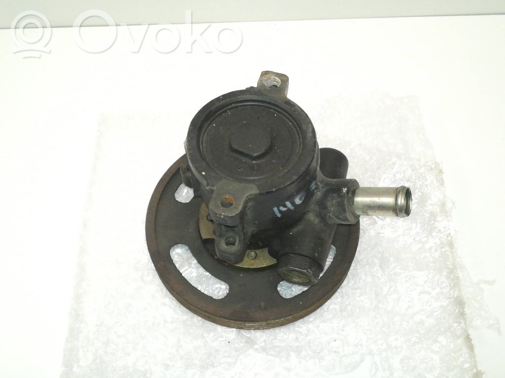 Peugeot 405 Ohjaustehostimen pumppu