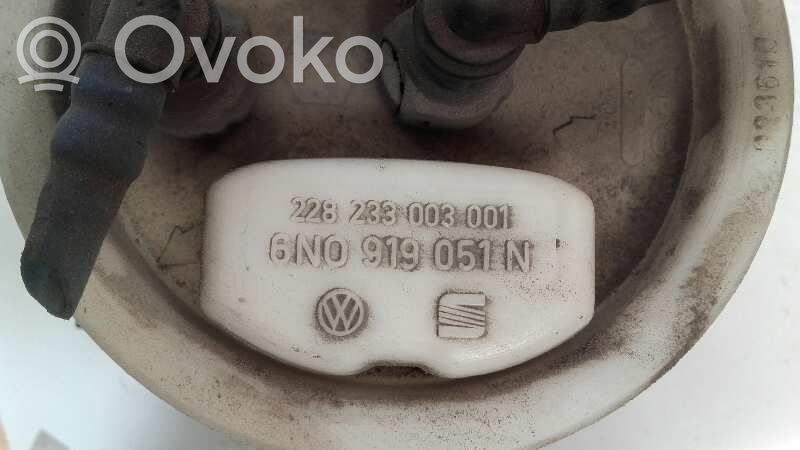 Volkswagen Polo III 6N 6N2 6NF Pompă combustibil în rezervor 