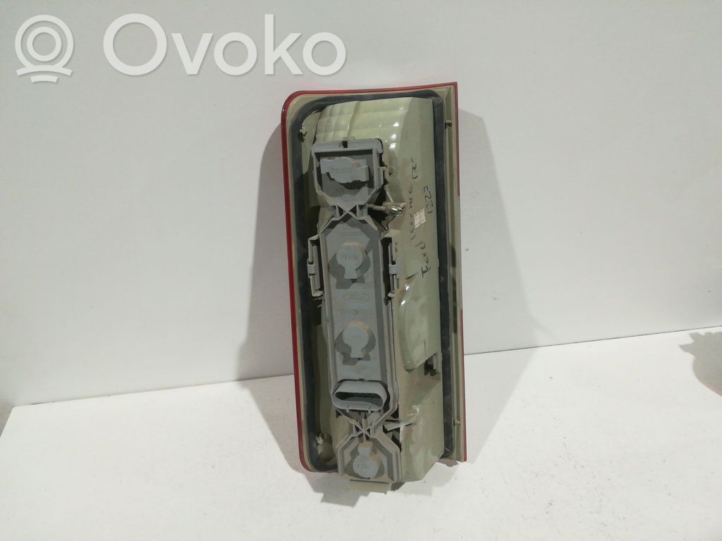 Ford Connect Lampa tylna 