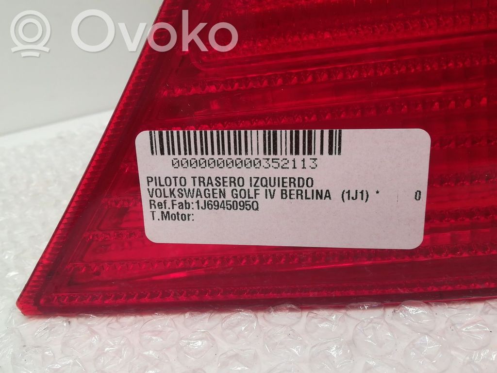 Volkswagen Golf IV Lampa tylna 