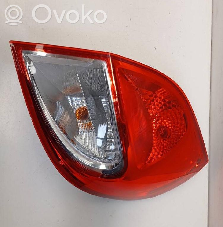 Renault Clio III Luci posteriori 