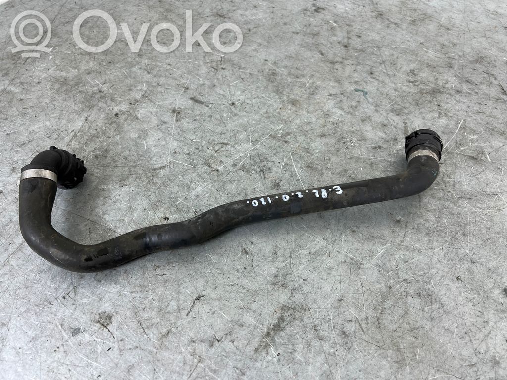 BMW 1 E82 E88 Engine coolant pipe/hose 