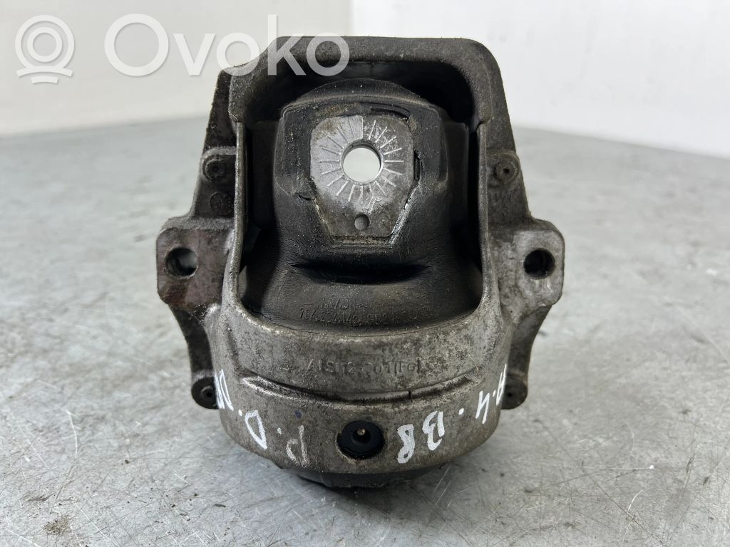 Audi A4 S4 B8 8K Engine mount bracket 
