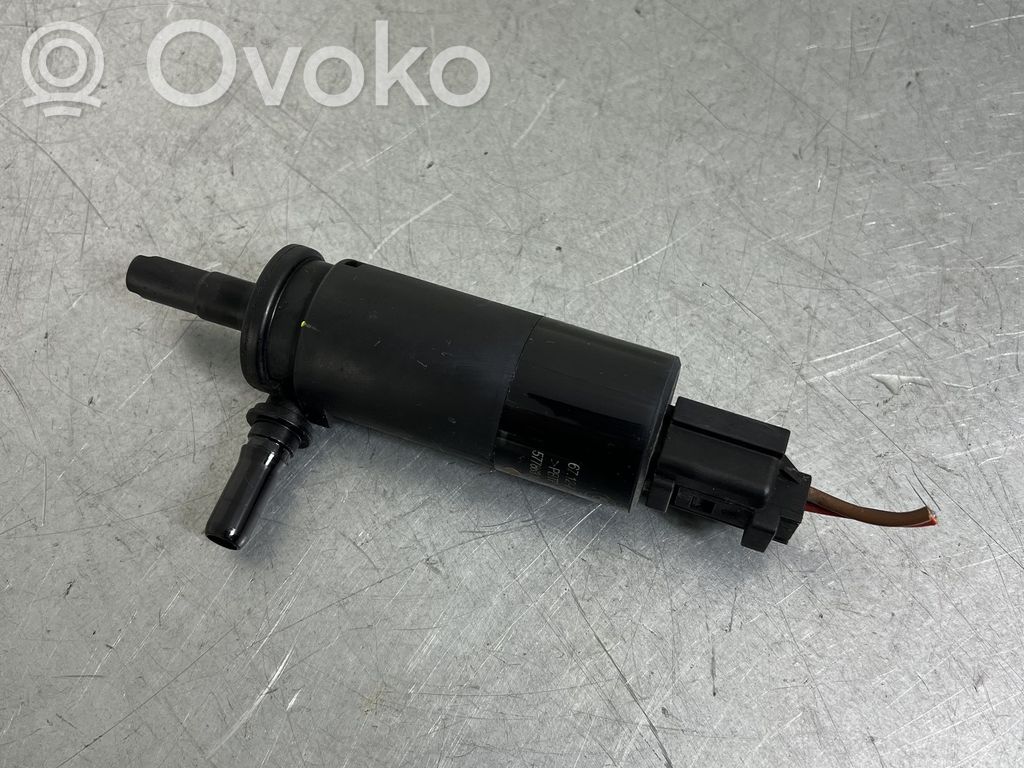 BMW X5 F15 Pompa spryskiwacza lampy przedniej 