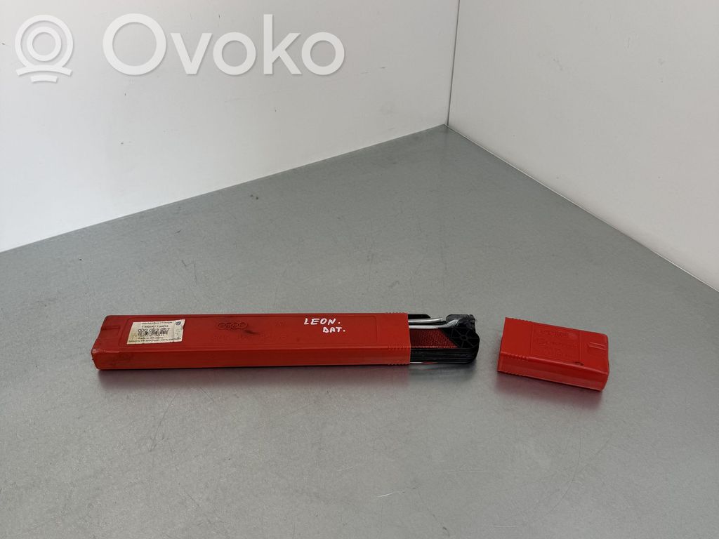 Seat Leon IV Triangle d'avertissement 