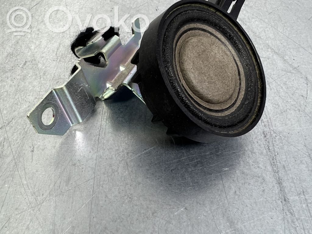 Audi Q7 4M Altavoz de alta frecuencia en la puerta delantera 
