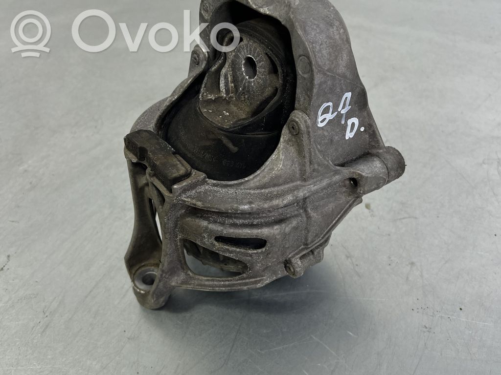 Audi Q7 4M Engine mount bracket 