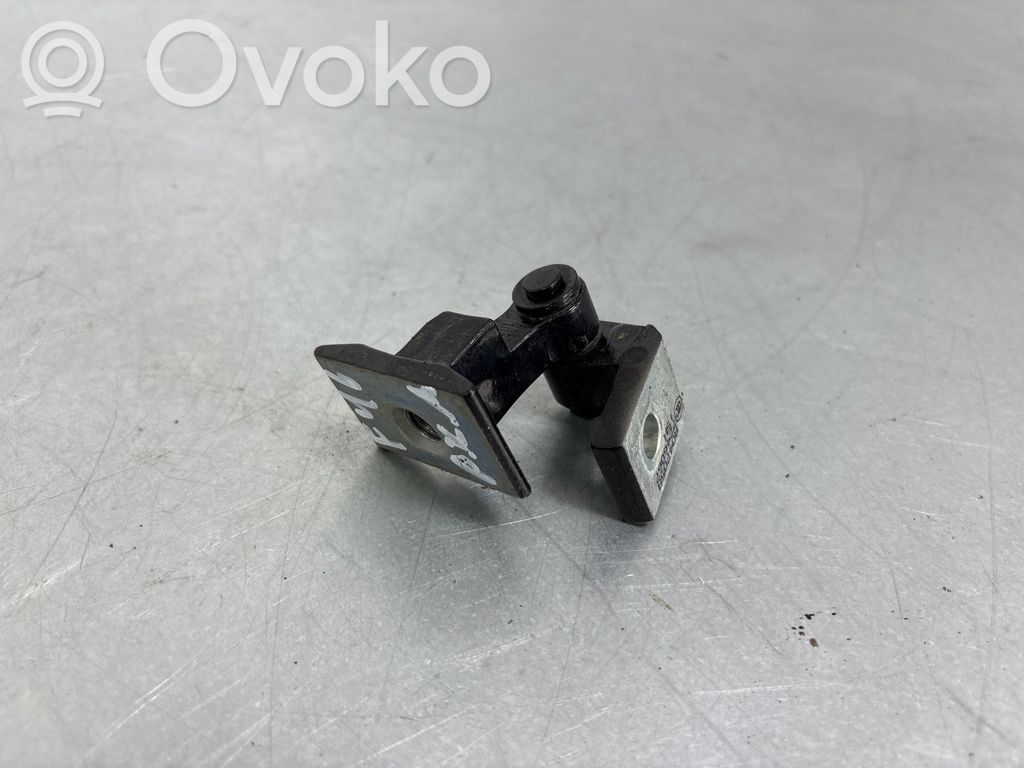 BMW 2 F46 Front door lower hinge 