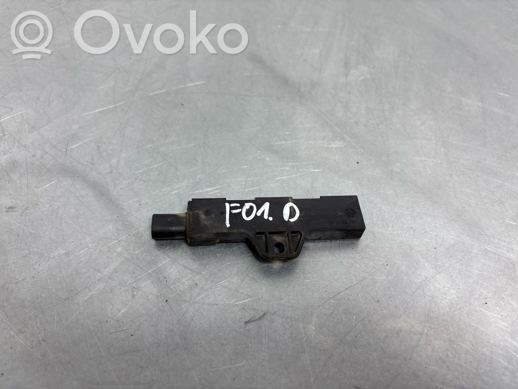 BMW 7 F01 F02 F03 F04 Interjero komforto antena 