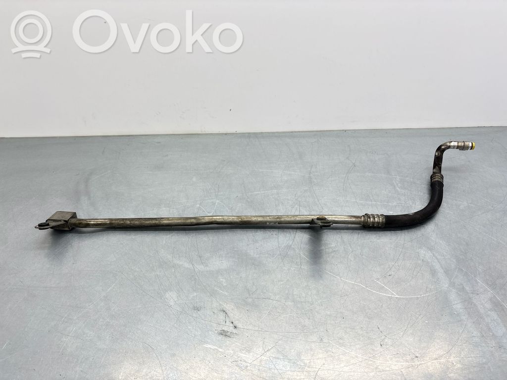 BMW 7 F01 F02 F03 F04 Ilmastointilaitteen putki (A/C) 