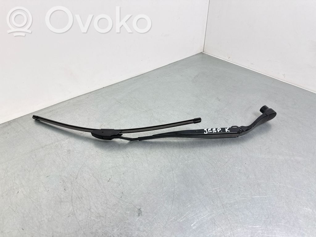 Jeep Grand Cherokee Front wiper blade arm 