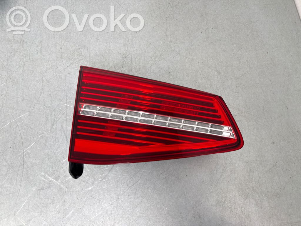 Volkswagen PASSAT B8 Lampy tylnej klapy bagażnika 