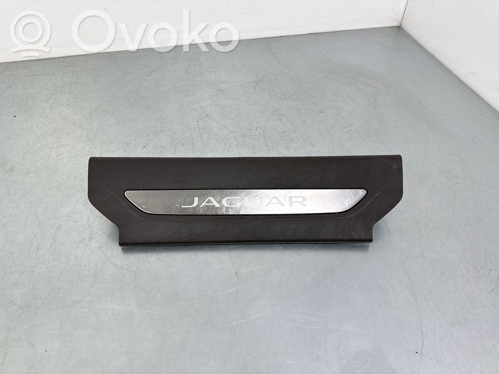 Jaguar F-Pace Garniture marche-pieds avant 