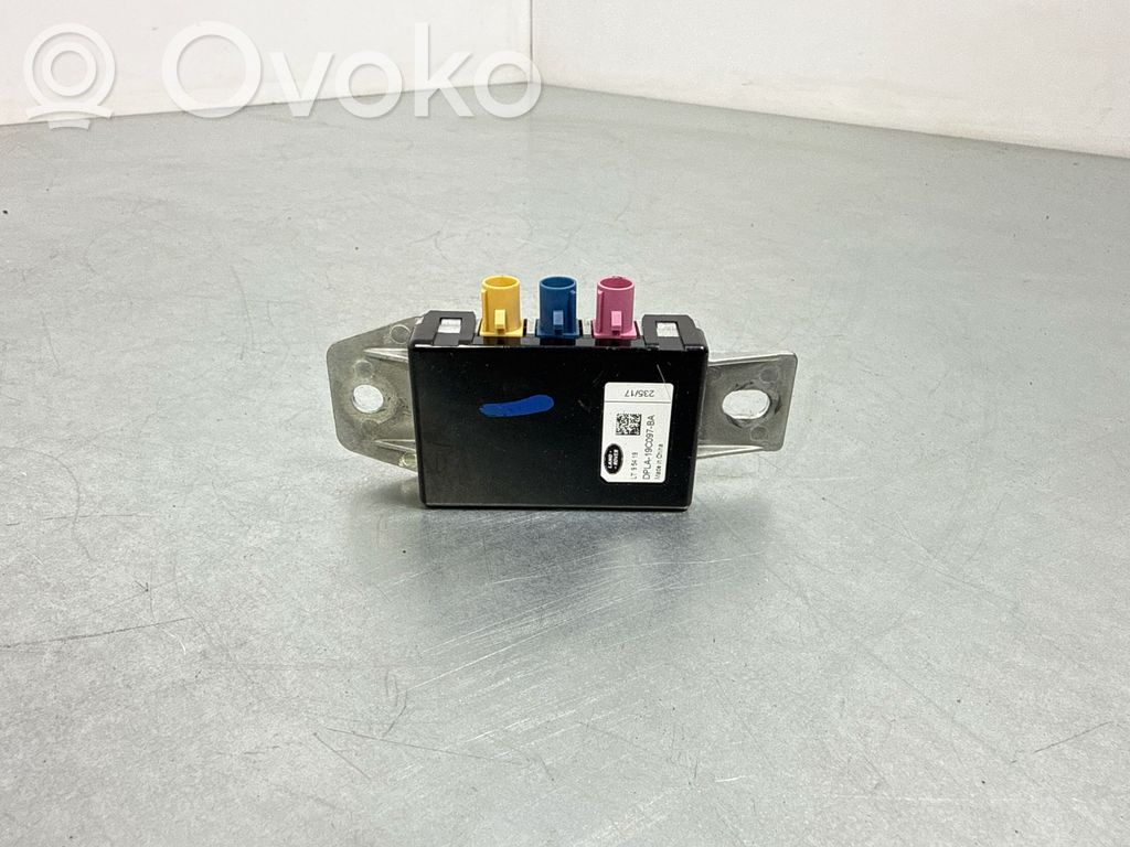 Jaguar F-Pace Antenos stiprintuvas 