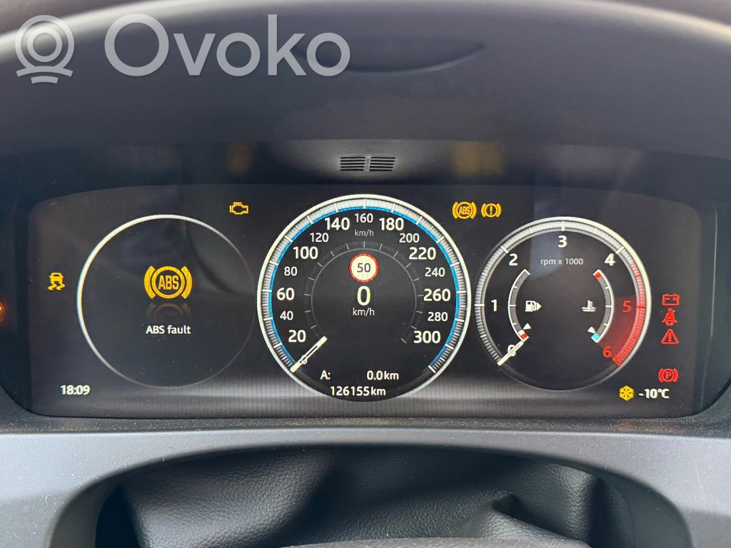Jaguar F-Pace Speedometer (instrument cluster) 