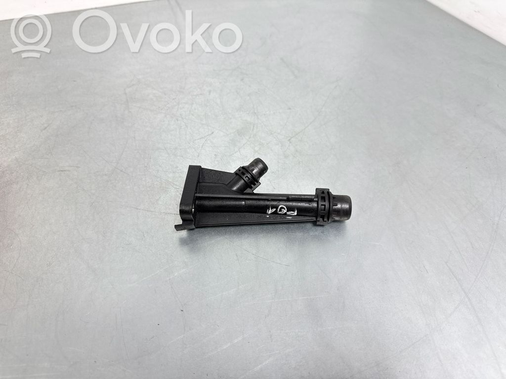 BMW 7 F01 F02 F03 F04 Engine coolant pipe/hose 