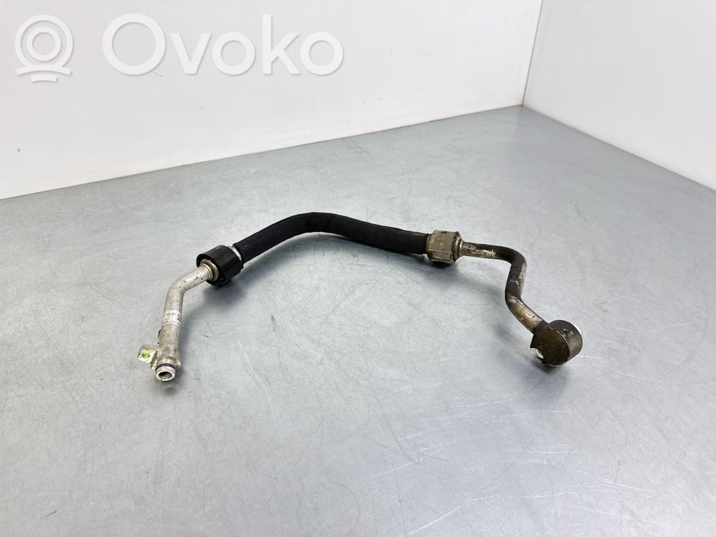 Audi Q7 4M Ilmastointilaitteen putki (A/C) 